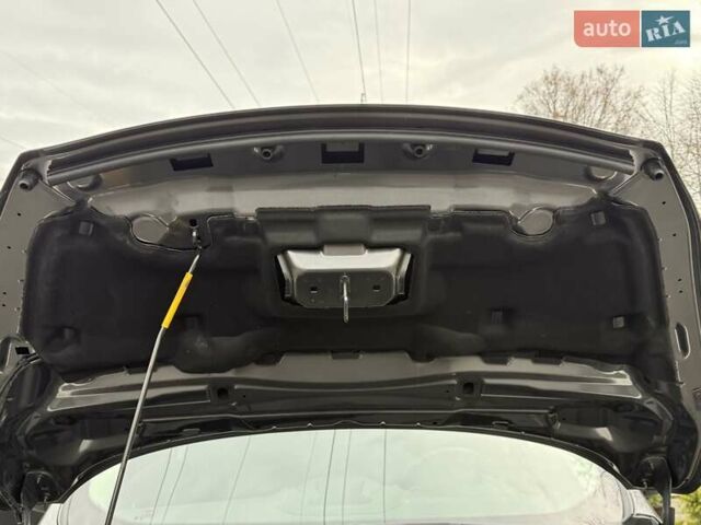 Серый Форд Куга, объемом двигателя 2 л и пробегом 130 тыс. км за 14800 $, фото 60 на Automoto.ua