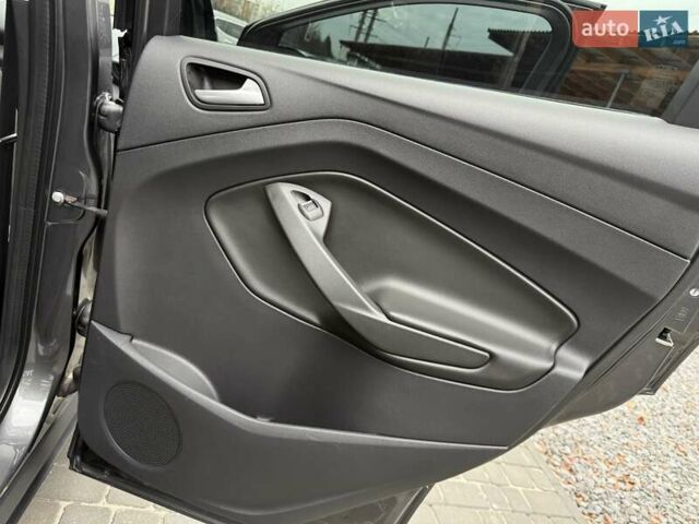 Серый Форд Куга, объемом двигателя 2 л и пробегом 130 тыс. км за 14800 $, фото 55 на Automoto.ua