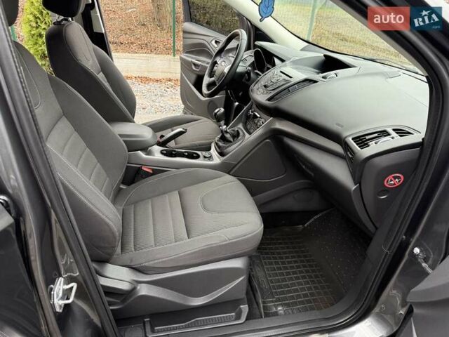 Серый Форд Куга, объемом двигателя 2 л и пробегом 130 тыс. км за 14800 $, фото 33 на Automoto.ua