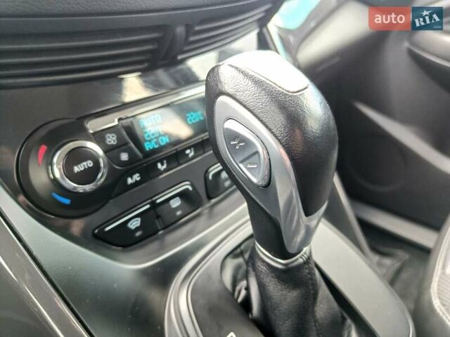 Серый Форд Куга, объемом двигателя 2 л и пробегом 140 тыс. км за 16500 $, фото 57 на Automoto.ua