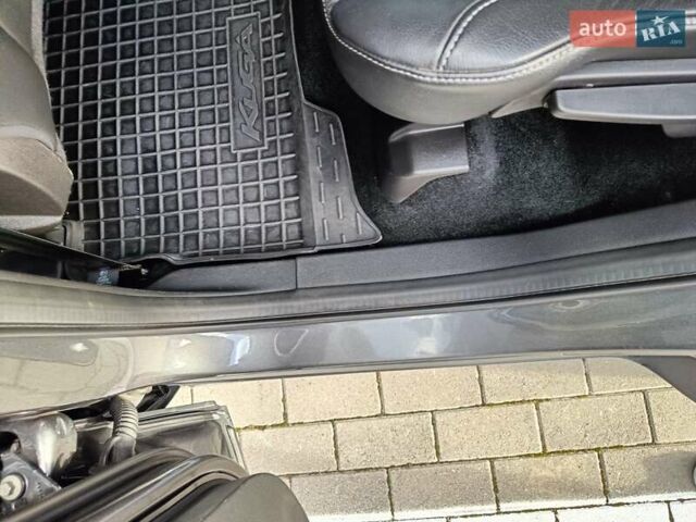 Серый Форд Куга, объемом двигателя 2 л и пробегом 140 тыс. км за 16500 $, фото 26 на Automoto.ua