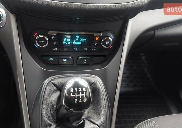 Сірий Форд Куга, об'ємом двигуна 2 л та пробігом 130 тис. км за 15500 $, фото 25 на Automoto.ua