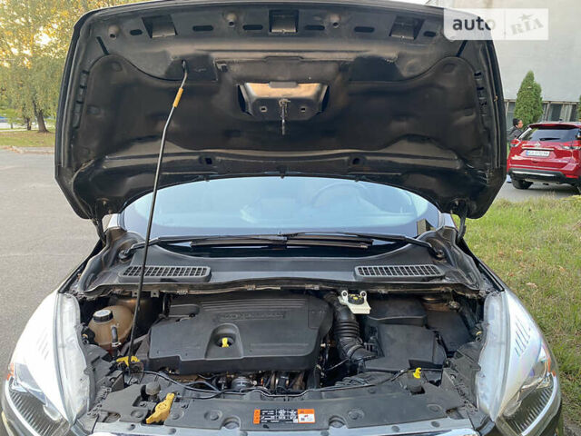 Серый Форд Куга, объемом двигателя 2 л и пробегом 161 тыс. км за 17500 $, фото 26 на Automoto.ua