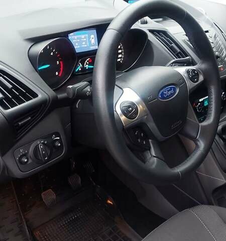 Сірий Форд Куга, об'ємом двигуна 2 л та пробігом 130 тис. км за 15500 $, фото 36 на Automoto.ua