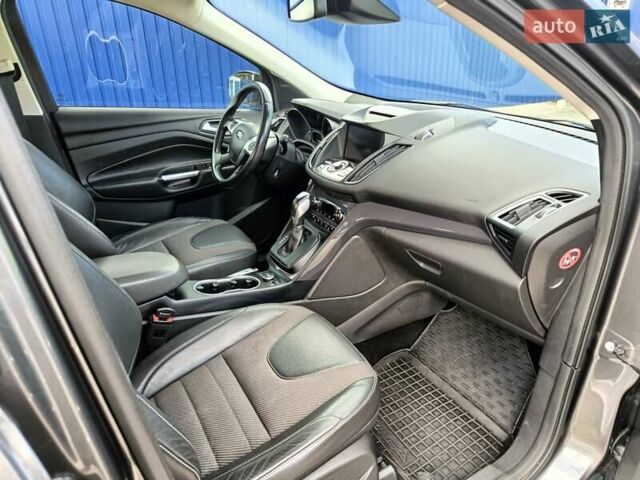 Серый Форд Куга, объемом двигателя 2 л и пробегом 140 тыс. км за 16500 $, фото 42 на Automoto.ua