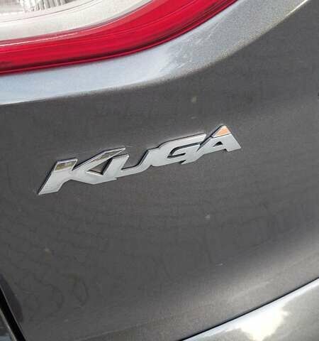 Серый Форд Куга, объемом двигателя 2 л и пробегом 130 тыс. км за 14850 $, фото 86 на Automoto.ua