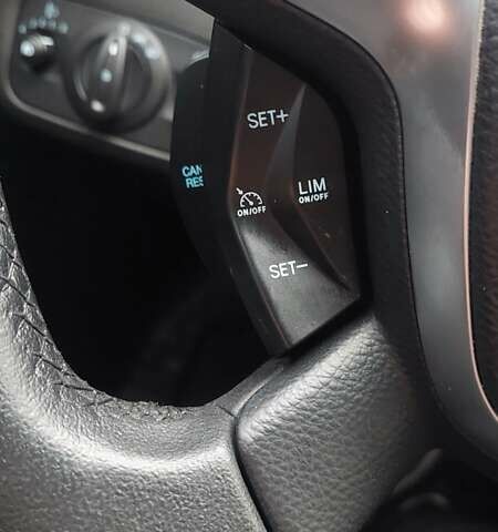 Сірий Форд Куга, об'ємом двигуна 2 л та пробігом 130 тис. км за 15500 $, фото 24 на Automoto.ua