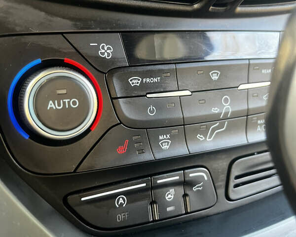 Сірий Форд Куга, об'ємом двигуна 2 л та пробігом 199 тис. км за 16300 $, фото 19 на Automoto.ua