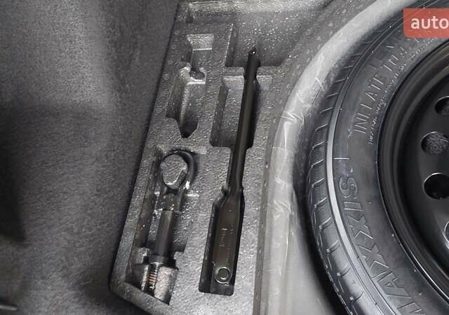 Серый Форд Куга, объемом двигателя 2 л и пробегом 130 тыс. км за 14850 $, фото 47 на Automoto.ua