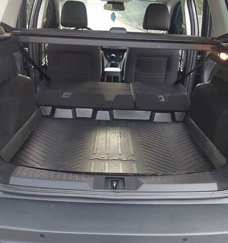 Серый Форд Куга, объемом двигателя 2 л и пробегом 130 тыс. км за 14850 $, фото 88 на Automoto.ua