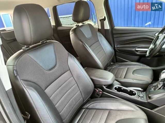 Серый Форд Куга, объемом двигателя 2 л и пробегом 140 тыс. км за 16500 $, фото 44 на Automoto.ua