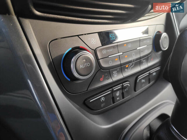 Форд Куга 2016 у Львові на Automoto.ua Сірий Форд Куга, об'ємом двигуна 2 л та пробігом 173 тис. км за 20000 $, фото 10 на Automoto.ua