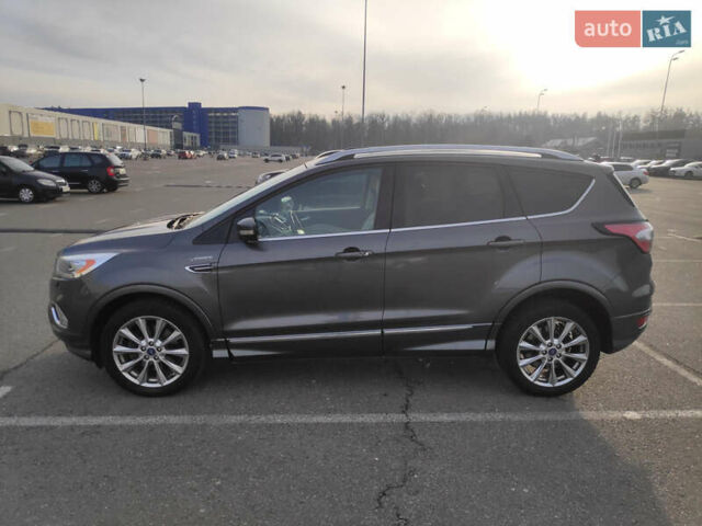 Форд Куга 2016 у Львові на Automoto.ua Сірий Форд Куга, об'ємом двигуна 2 л та пробігом 173 тис. км за 20000 $, фото 3 на Automoto.ua