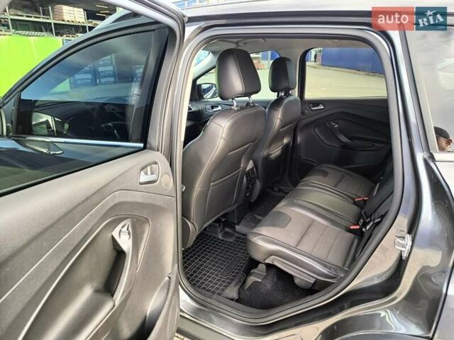 Серый Форд Куга, объемом двигателя 2 л и пробегом 140 тыс. км за 16500 $, фото 23 на Automoto.ua