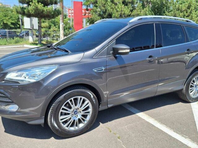 Серый Форд Куга, объемом двигателя 2 л и пробегом 145 тыс. км за 15700 $, фото 1 на Automoto.ua