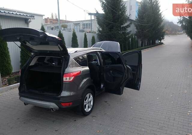 Серый Форд Куга, объемом двигателя 2 л и пробегом 130 тыс. км за 14850 $, фото 69 на Automoto.ua