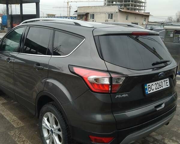 Серый Форд Куга, объемом двигателя 2 л и пробегом 193 тыс. км за 16500 $, фото 1 на Automoto.ua