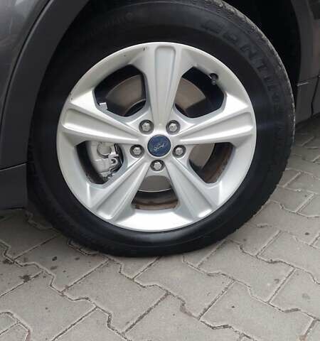 Сірий Форд Куга, об'ємом двигуна 2 л та пробігом 130 тис. км за 15500 $, фото 6 на Automoto.ua