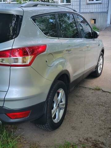 Сірий Форд Куга, об'ємом двигуна 2 л та пробігом 187 тис. км за 13399 $, фото 3 на Automoto.ua