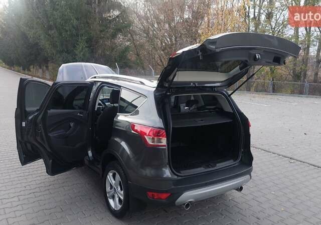 Сірий Форд Куга, об'ємом двигуна 2 л та пробігом 130 тис. км за 15500 $, фото 71 на Automoto.ua
