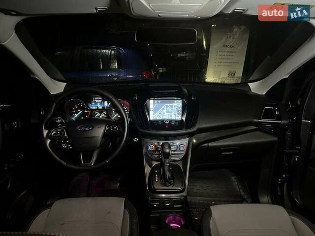 Сірий Форд Куга, об'ємом двигуна 2 л та пробігом 199 тис. км за 16300 $, фото 10 на Automoto.ua