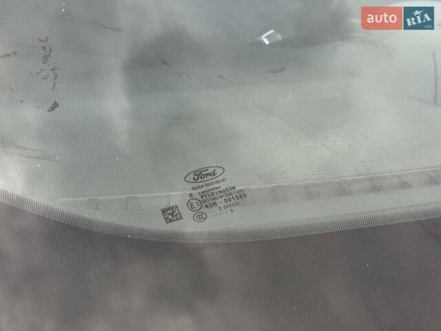 Сірий Форд Куга, об'ємом двигуна 1.5 л та пробігом 180 тис. км за 11300 $, фото 11 на Automoto.ua