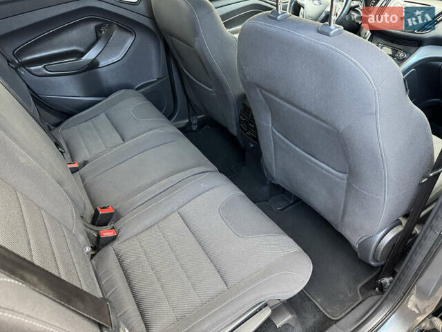 Сірий Форд Куга, об'ємом двигуна 1.5 л та пробігом 180 тис. км за 11300 $, фото 26 на Automoto.ua