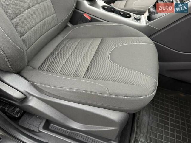 Серый Форд Куга, объемом двигателя 2 л и пробегом 130 тыс. км за 14800 $, фото 31 на Automoto.ua