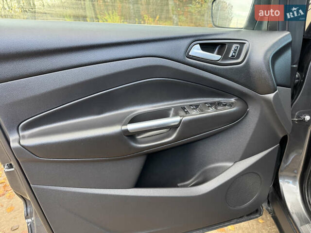 Серый Форд Куга, объемом двигателя 1.5 л и пробегом 181 тыс. км за 10800 $, фото 15 на Automoto.ua