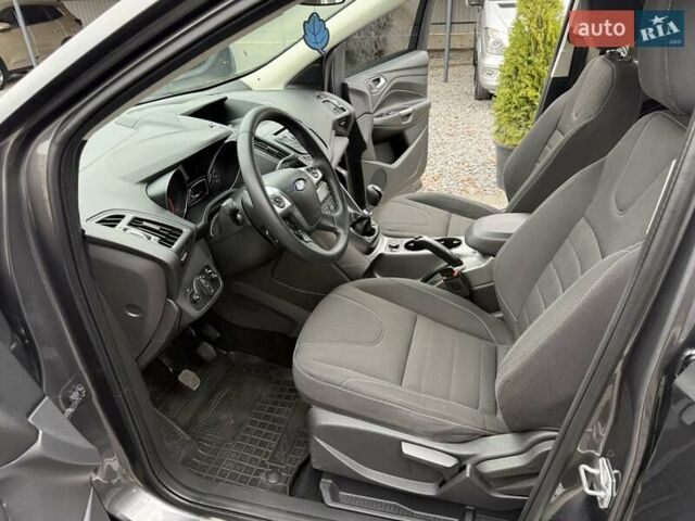 Серый Форд Куга, объемом двигателя 2 л и пробегом 130 тыс. км за 14800 $, фото 30 на Automoto.ua