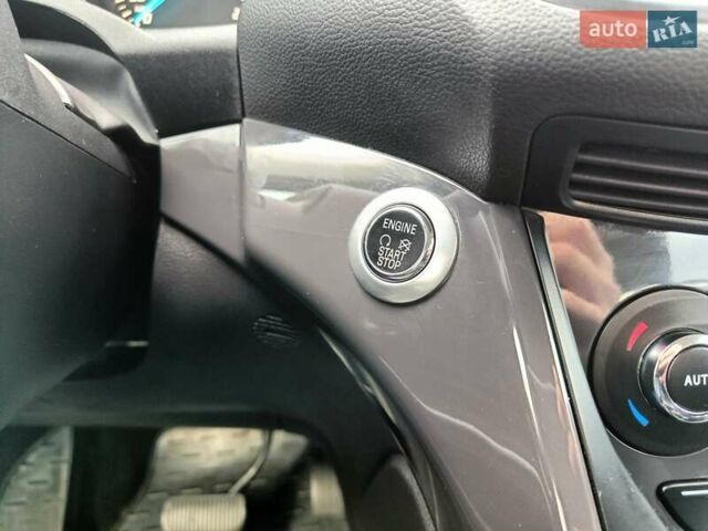 Серый Форд Куга, объемом двигателя 2 л и пробегом 140 тыс. км за 16500 $, фото 58 на Automoto.ua