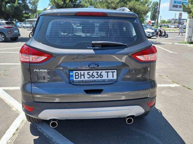 Серый Форд Куга, объемом двигателя 2 л и пробегом 145 тыс. км за 15700 $, фото 4 на Automoto.ua