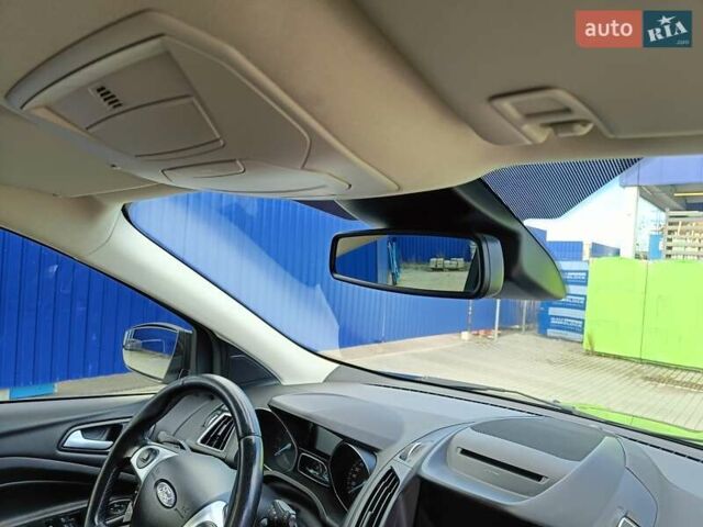 Серый Форд Куга, объемом двигателя 2 л и пробегом 140 тыс. км за 16500 $, фото 50 на Automoto.ua