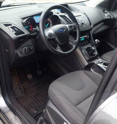 Сірий Форд Куга, об'ємом двигуна 2 л та пробігом 130 тис. км за 15500 $, фото 34 на Automoto.ua