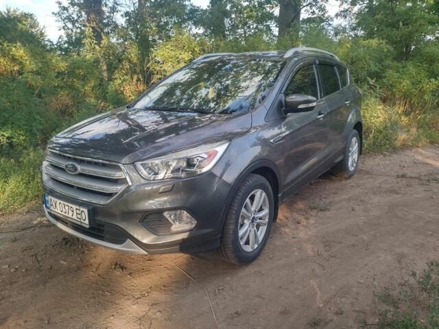Сірий Форд Куга, об'ємом двигуна 1.5 л та пробігом 39 тис. км за 15700 $, фото 3 на Automoto.ua