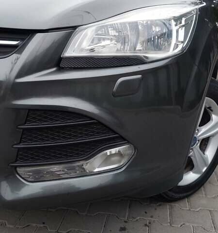 Серый Форд Куга, объемом двигателя 2 л и пробегом 130 тыс. км за 14850 $, фото 3 на Automoto.ua