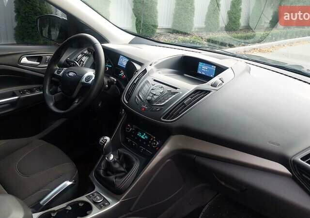 Сірий Форд Куга, об'ємом двигуна 2 л та пробігом 130 тис. км за 15500 $, фото 55 на Automoto.ua