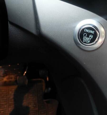 Серый Форд Куга, объемом двигателя 2 л и пробегом 130 тыс. км за 14850 $, фото 61 на Automoto.ua