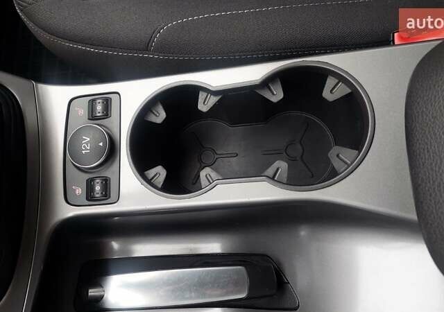 Сірий Форд Куга, об'ємом двигуна 2 л та пробігом 130 тис. км за 15500 $, фото 28 на Automoto.ua