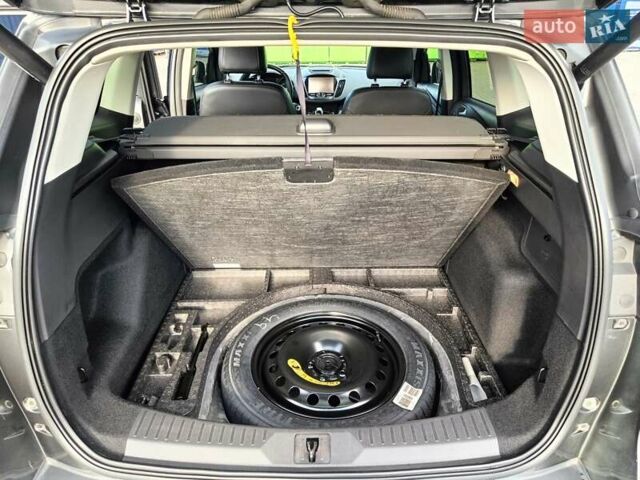 Серый Форд Куга, объемом двигателя 2 л и пробегом 140 тыс. км за 16500 $, фото 32 на Automoto.ua