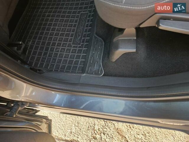Форд Куга 2016 в Красилове на Automoto.ua Серый Форд Куга, объемом двигателя 2 л и пробегом 139 тыс. км за 15699 $, фото 6 на Automoto.ua