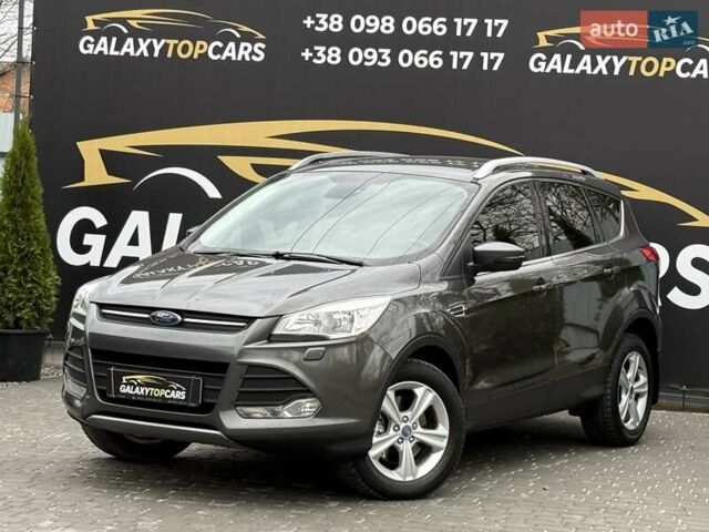 Серый Форд Куга, объемом двигателя 2 л и пробегом 130 тыс. км за 14800 $, фото 2 на Automoto.ua
