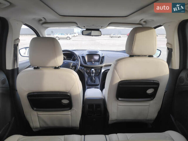 Форд Куга 2016 у Львові на Automoto.ua Сірий Форд Куга, об'ємом двигуна 2 л та пробігом 173 тис. км за 20000 $, фото 11 на Automoto.ua