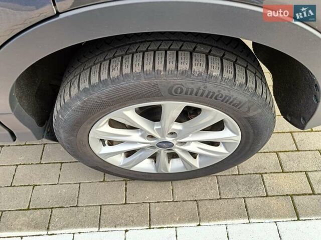 Серый Форд Куга, объемом двигателя 2 л и пробегом 140 тыс. км за 16500 $, фото 62 на Automoto.ua