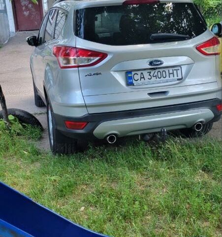 Серый Форд Куга, объемом двигателя 2 л и пробегом 189 тыс. км за 12850 $, фото 2 на Automoto.ua