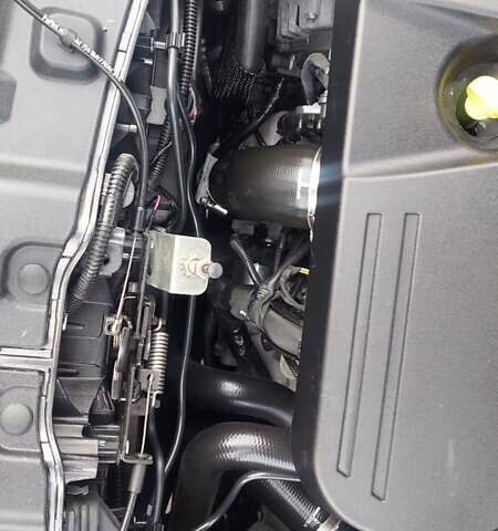 Сірий Форд Куга, об'ємом двигуна 2 л та пробігом 130 тис. км за 15500 $, фото 68 на Automoto.ua