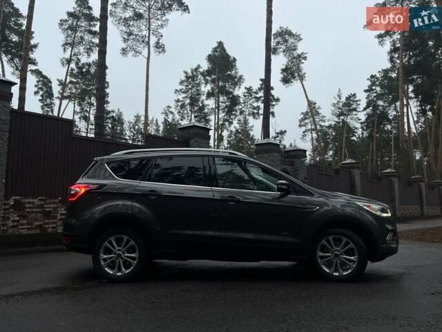 Сірий Форд Куга, об'ємом двигуна 2 л та пробігом 199 тис. км за 16300 $, фото 3 на Automoto.ua