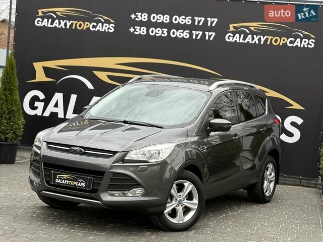 Серый Форд Куга, объемом двигателя 2 л и пробегом 130 тыс. км за 14800 $, фото 1 на Automoto.ua