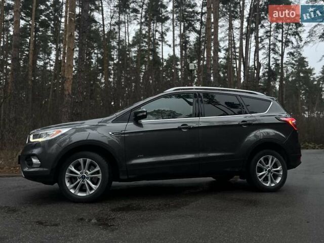 Сірий Форд Куга, об'ємом двигуна 2 л та пробігом 199 тис. км за 16300 $, фото 7 на Automoto.ua