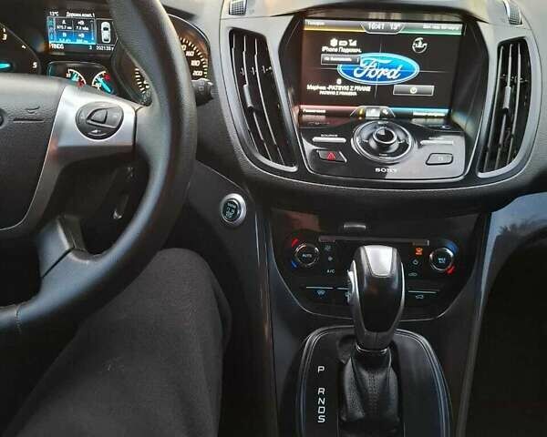 Серый Форд Куга, объемом двигателя 2 л и пробегом 202 тыс. км за 16400 $, фото 14 на Automoto.ua